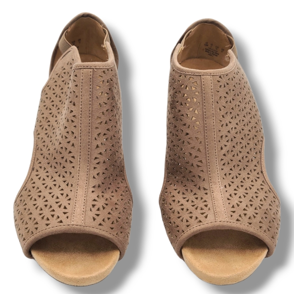 Life Stride Women's Tan Flex Soft System Hinx 2 Cut Out Wedge Sandals Size 10 - Picture 5 of 16